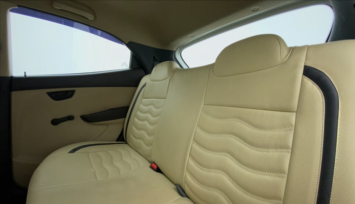2015 Hyundai Eon ERA PLUS, Petrol, Manual, 17,431 km, Right Side Rear Door Cabin