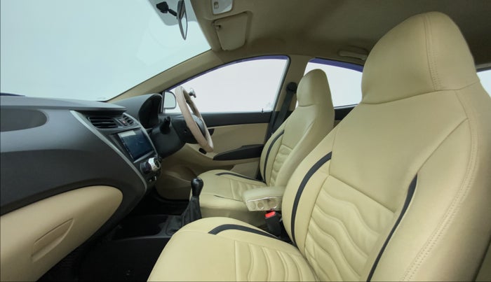 2015 Hyundai Eon ERA PLUS, Petrol, Manual, 17,431 km, Right Side Front Door Cabin
