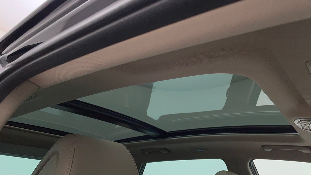 Interior Sunroof/Moonroof