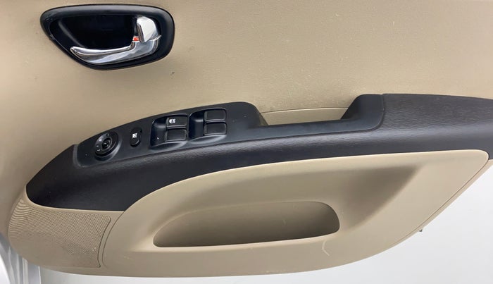 2013 Hyundai i10 MAGNA 1.2 KAPPA2, Petrol, Manual, 87,736 km, Driver Side Door Panels Control