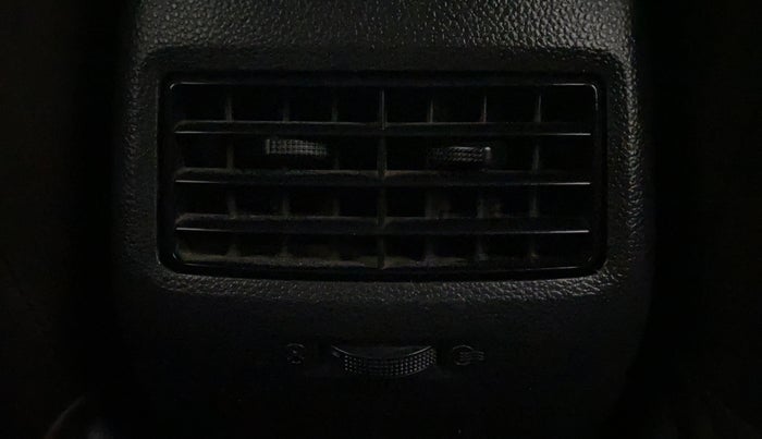 2016 Hyundai Elite i20 ASTA 1.2 (O), Petrol, Manual, 46,177 km, Rear AC Vents