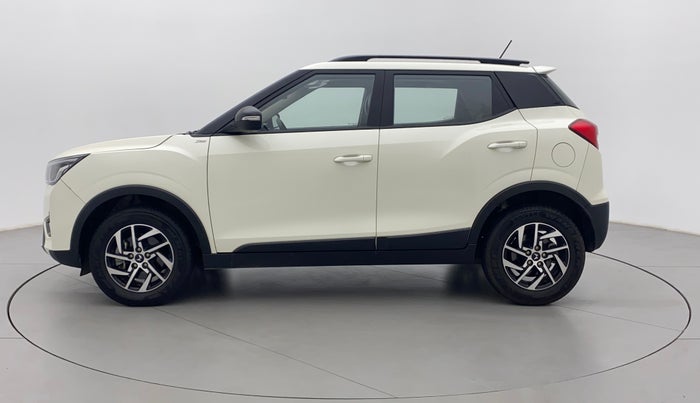 2022 Mahindra XUV300 W8 1.2 PETROL, Petrol, Manual, 4,932 km, Left Side