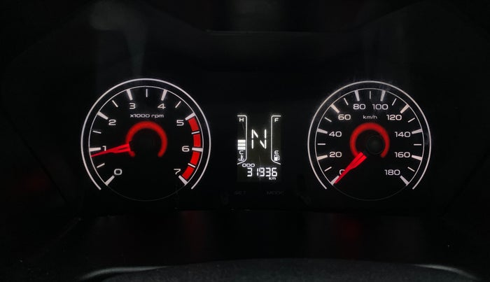 2016 Mahindra Kuv100 K2 6 STR, Petrol, Manual, 31,976 km, Odometer Image