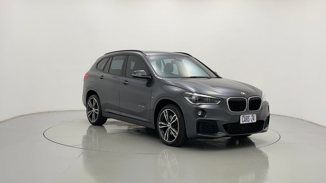 Right Front Diagonal (45- Degree) View