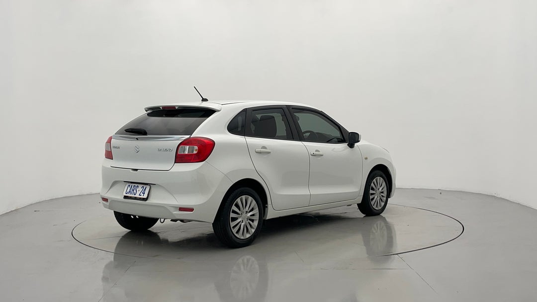 Right Back Diagonal (45- Degree) View