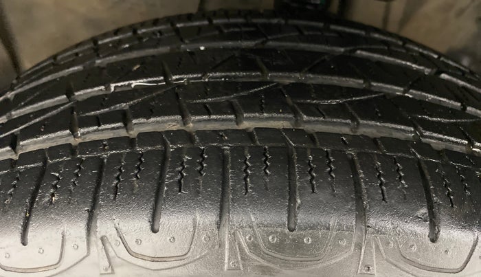 2018 Jeep Compass 2.0 LONGITUDE (O), Diesel, Manual, 13,092 km, Left Front Tyre Tread