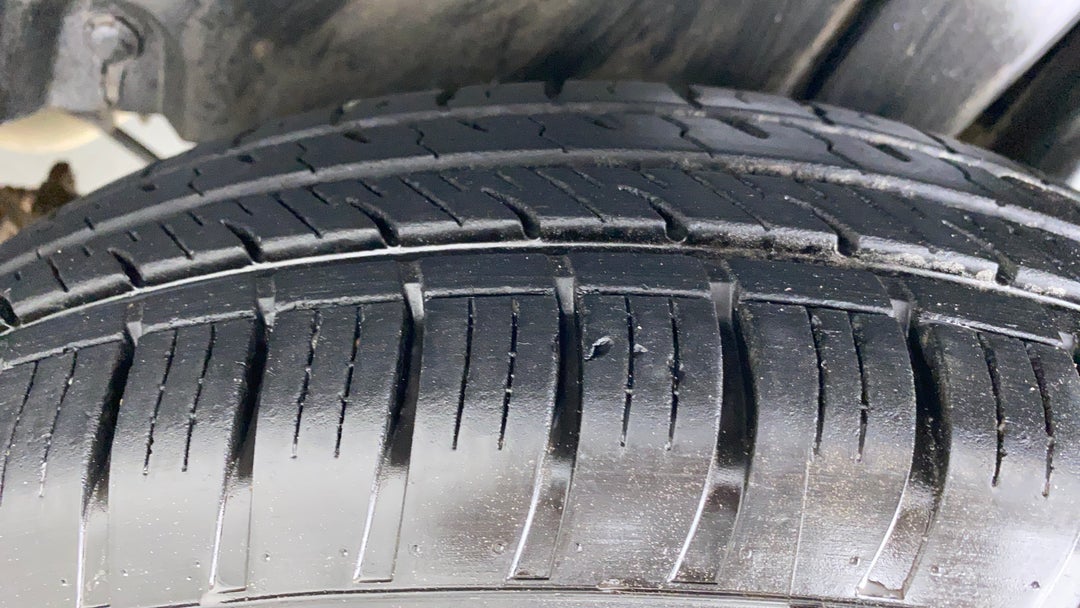 Left Rear Tyre Tread