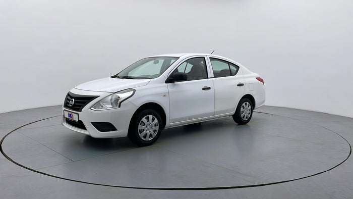 NISSAN SUNNY-Left Front Diagonal (45- Degree) View