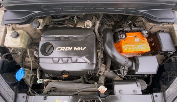 2015 Hyundai Creta 1.6 SX (O) CRDI, Diesel, Manual, 1,00,550 km, Engine Bonet View