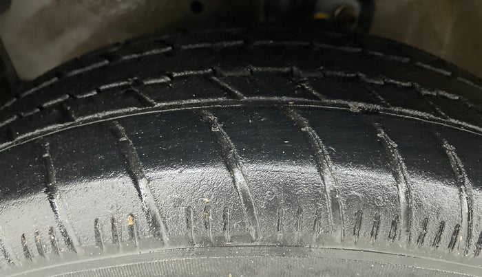 2021 Maruti Celerio VXI d, Petrol, Manual, 10,564 km, Left Front Tyre Tread