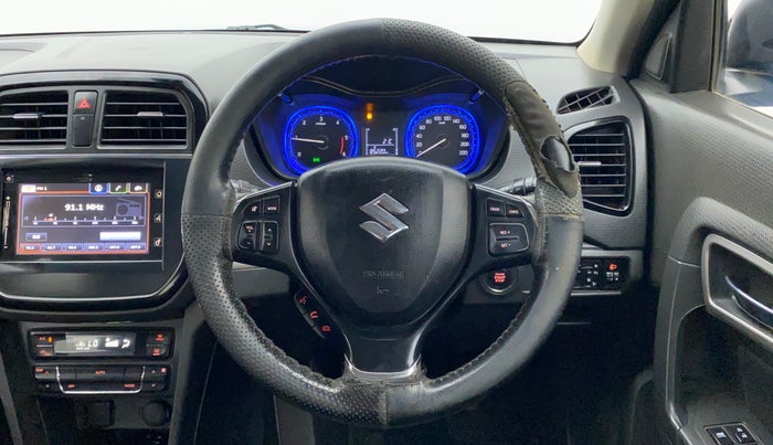2016 Maruti Vitara Brezza ZDI PLUS, Diesel, Manual, 1,37,772 km, Steering Wheel Close Up