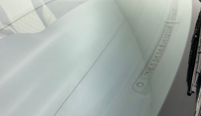 2014 Toyota Corolla Altis G PETROL, Petrol, Manual, 83,820 km, Front windshield - Minor spot on windshield