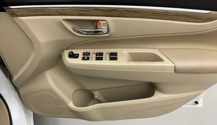2020 Maruti Ciaz ALPHA 1.5 SHVS PETROL, Petrol, Manual, 11,909 km, Driver Side Door Panels Control