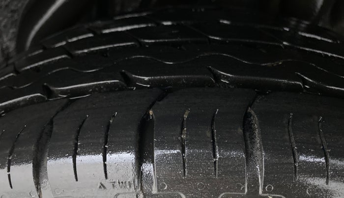 2019 Hyundai Verna 1.6 CRDI SX, Diesel, Manual, 62,996 km, Left Rear Tyre Tread