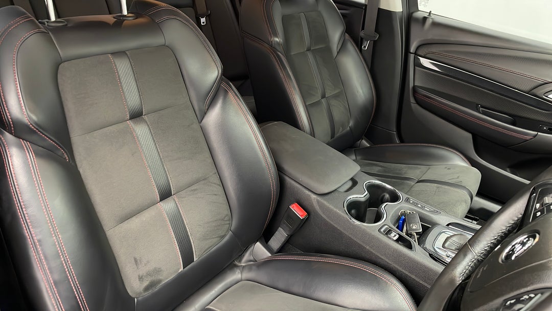 2016 Holden Commodore Sv6 Black Edition, Automatic, 55128 km, Right Side Front Door Cabin View