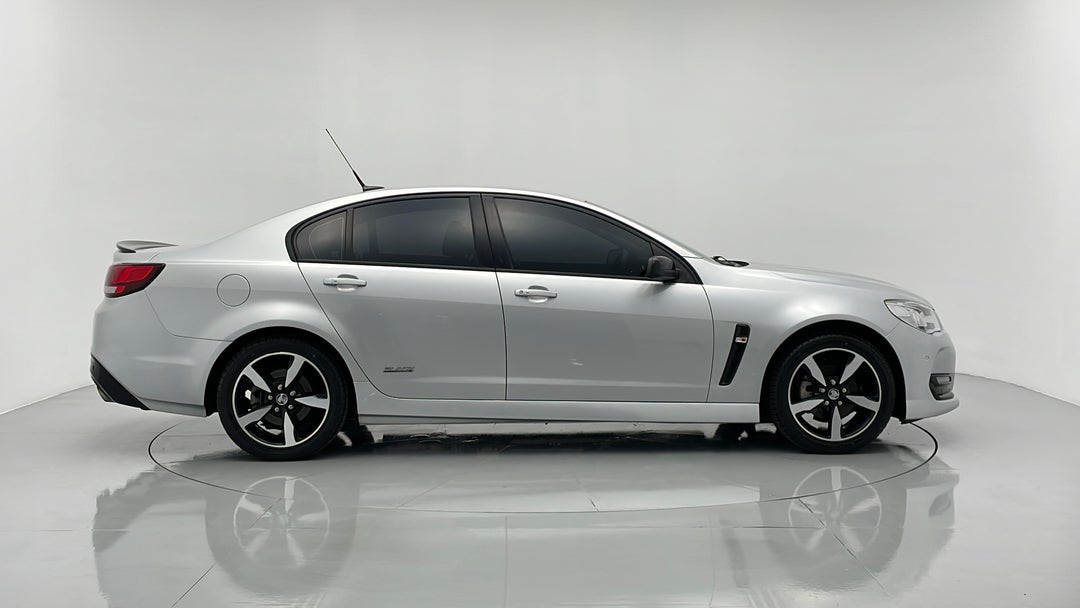 2016 Holden Commodore Sv6 Black Edition, Automatic, 55128 km, Right Side View