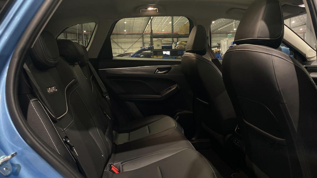 2022 GWM Haval Jolion Ultra, Automatic, 32554 km, Right Side Rear Door Cabin View
