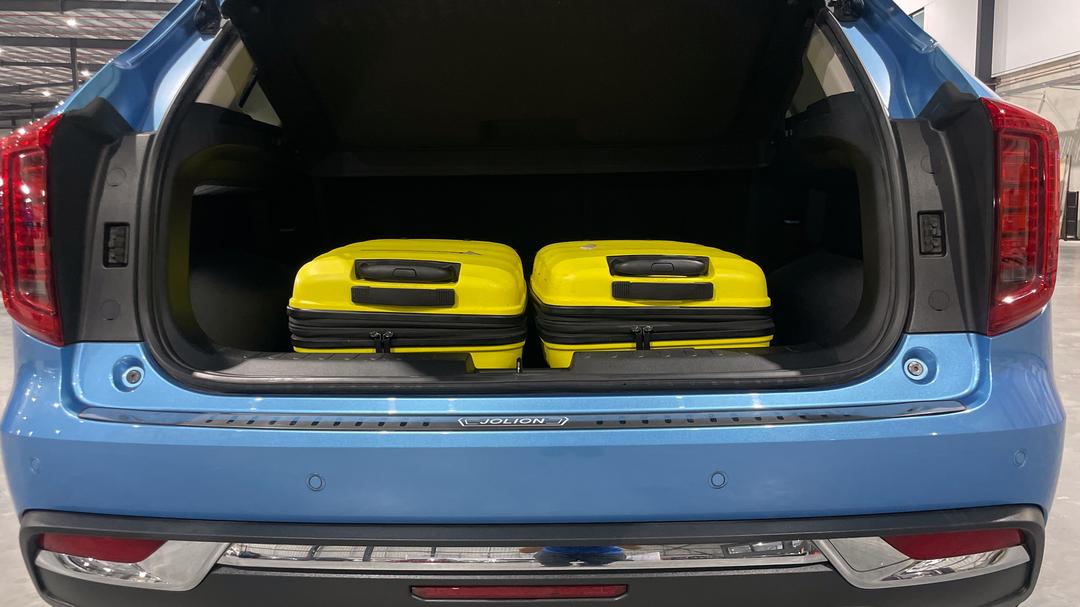 2022 GWM Haval Jolion Ultra, Automatic, 32554 km, Boot Inside View with Luggage