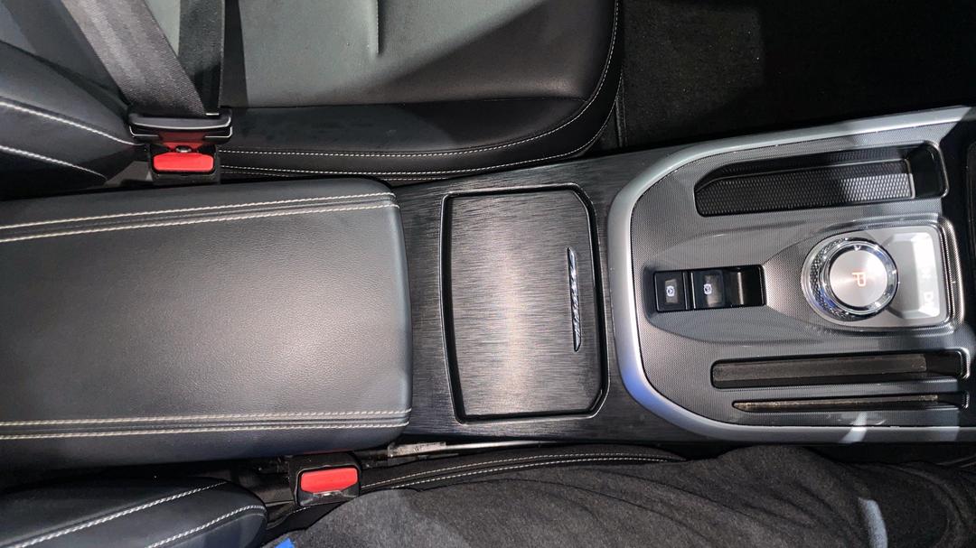 2022 GWM Haval Jolion Ultra, Automatic, 32554 km, Center Console