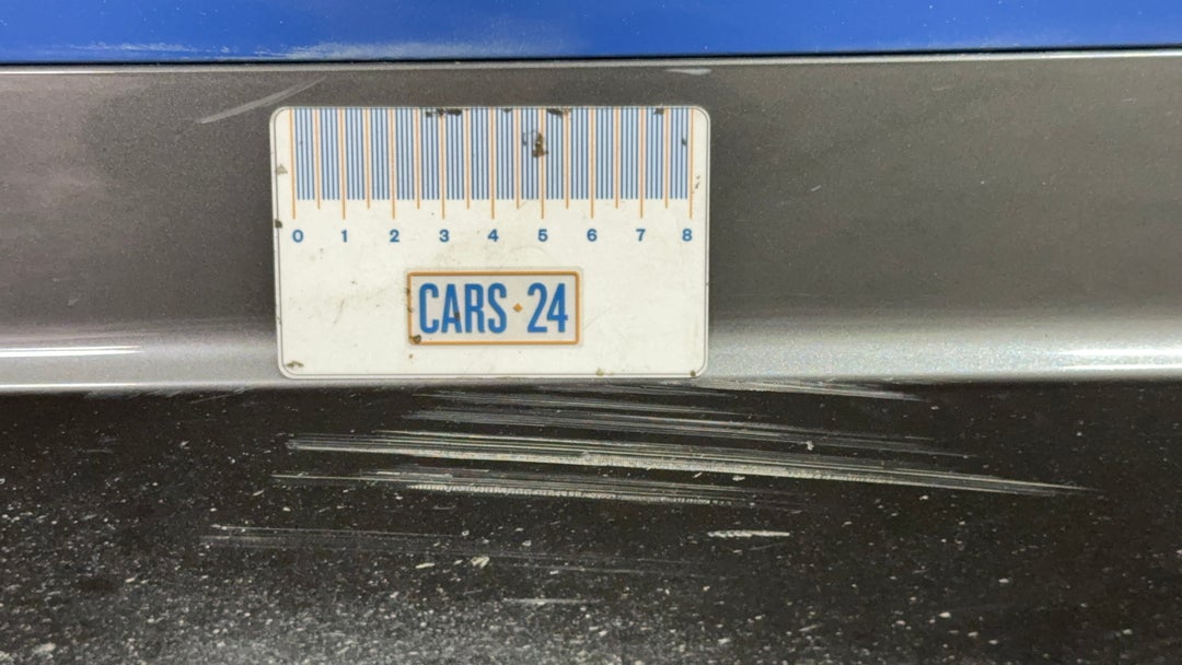 Mud guard Front LHS Scratch