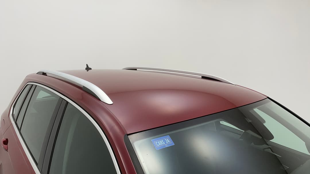 Roof/Sunroof View