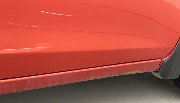 2018 Maruti Celerio VXI, Petrol, Manual, 1,19,004 km, Right running board - Minor scratches