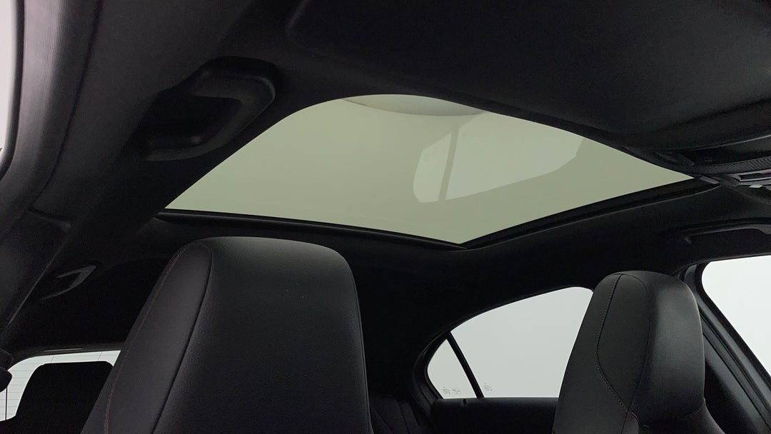 Interior Sunroof/Moonroof