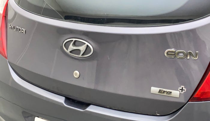 2014 Hyundai Eon ERA +, Petrol, Manual, 54,328 km, Dicky (Boot door) - Minor scratches