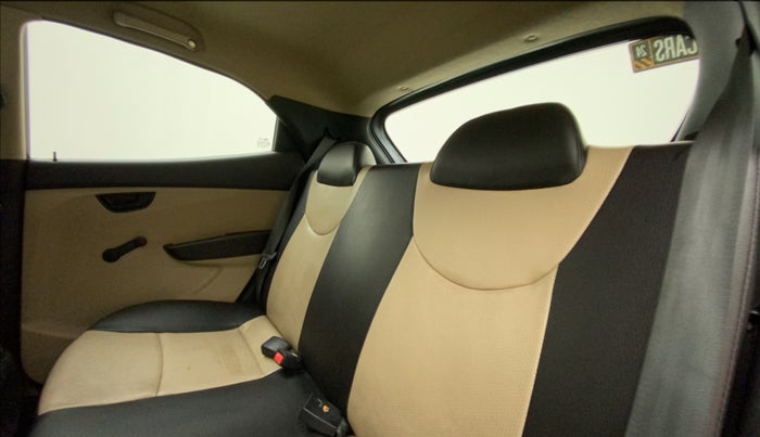 2014 Hyundai Eon ERA +, Petrol, Manual, 54,328 km, Right Side Rear Door Cabin