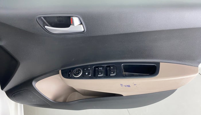 2018 Hyundai Grand i10 SPORTZ 1.2 KAPPA VTVT, Petrol, Manual, 20,438 km, Driver Side Door Panels Control