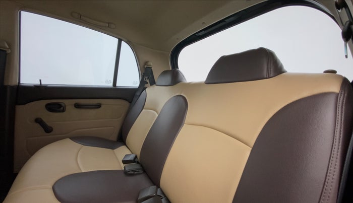 2010 Hyundai Santro Xing GLS, Petrol, Manual, 76,387 km, Right Side Rear Door Cabin