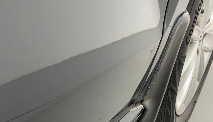 2015 Volkswagen Vento HIGHLINE 1.6 MPI, Petrol, Manual, 56,995 km, Driver-side door - Slightly dented