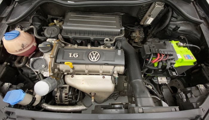 2015 Volkswagen Vento HIGHLINE 1.6 MPI, Petrol, Manual, 56,995 km, Open Bonet