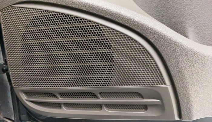 2015 Volkswagen Vento HIGHLINE 1.6 MPI, Petrol, Manual, 56,995 km, Speaker