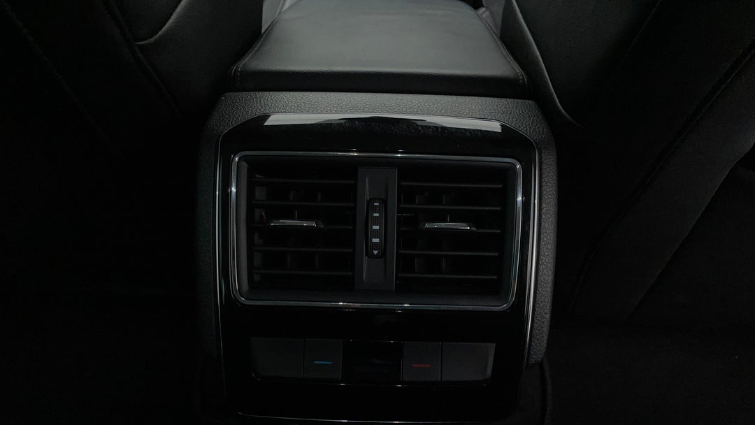 Rear A/C Vent