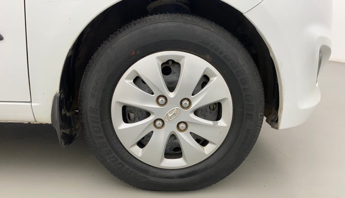 2011 Hyundai i10 MAGNA 1.2, Petrol, Manual, 27,813 km, Right Front Wheel