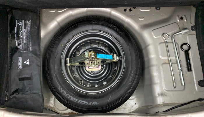 2019 Hyundai NEW SANTRO ERA 1.1, Petrol, Manual, 30,017 km, Spare Tyre