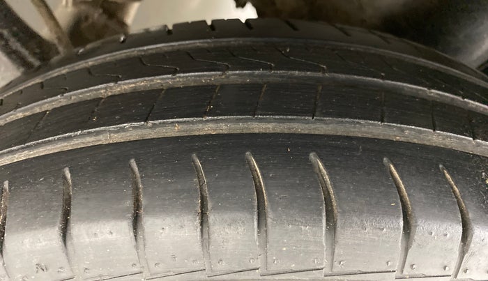 2019 Hyundai NEW SANTRO ERA 1.1, Petrol, Manual, 30,017 km, Left Rear Tyre Tread