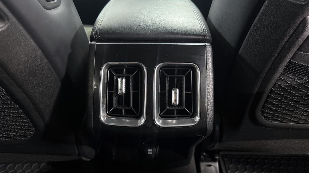 2024 Kia Sorento Gt-line 7 Seat, Automatic, 8060 km, Rear A/C Vent