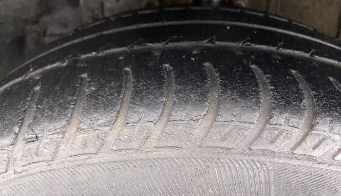 2017 Fiat URBAN CROSS EMOTION MULTIJET 1.3, Diesel, Manual, 36,220 km, Left Front Tyre Tread