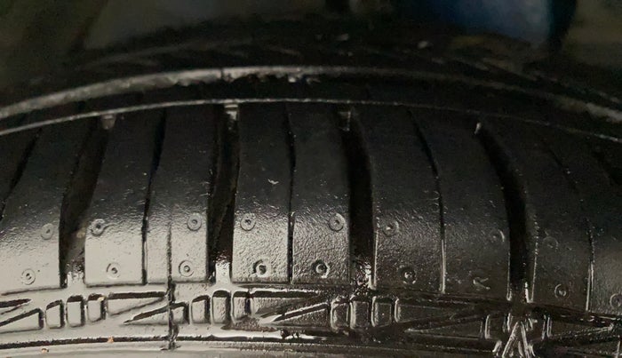 2015 Tata Zest XE PETROL, Petrol, Manual, 42,922 km, Right Front Tyre Tread