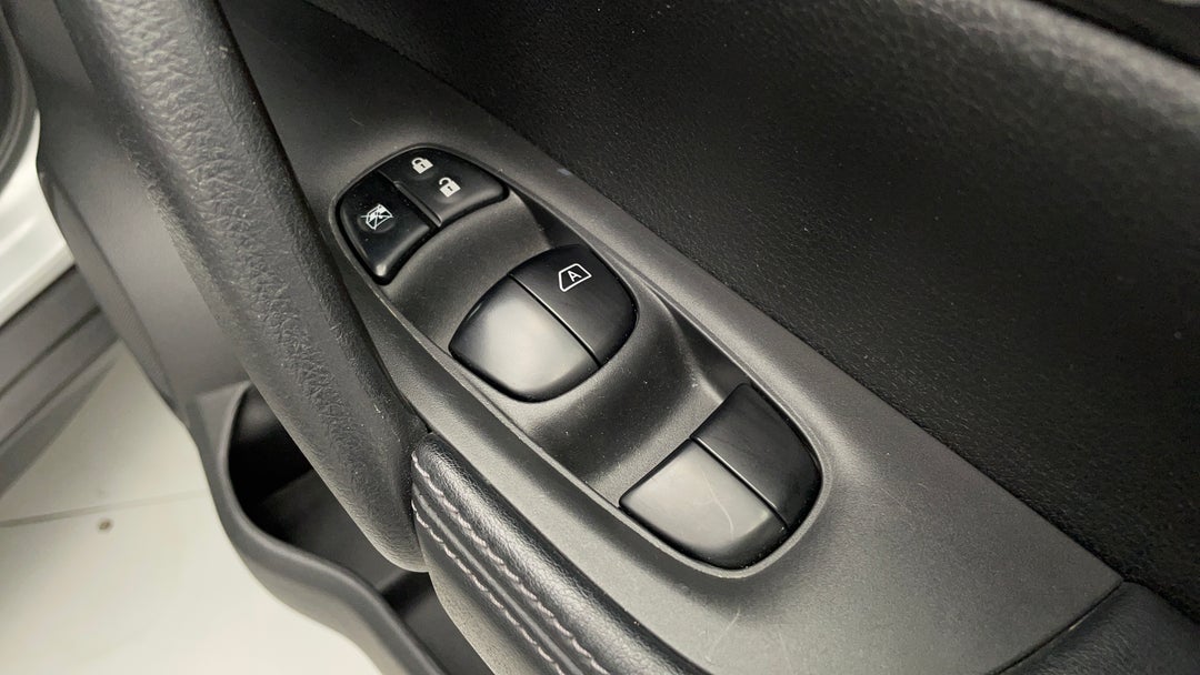 Drivers Side Door Panel Controls