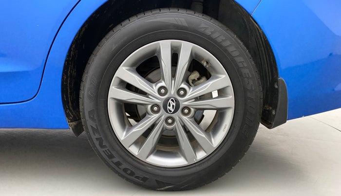 2017 Hyundai New Elantra 2.0 SX AT PETROL, Petrol, Automatic, 52,810 km, Left Rear Wheel