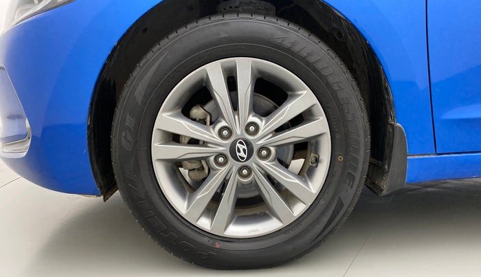 2017 Hyundai New Elantra 2.0 SX AT PETROL, Petrol, Automatic, 52,810 km, Left Front Wheel