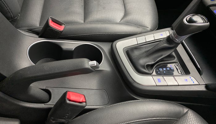 2017 Hyundai New Elantra 2.0 SX AT PETROL, Petrol, Automatic, 52,810 km, Gear Lever