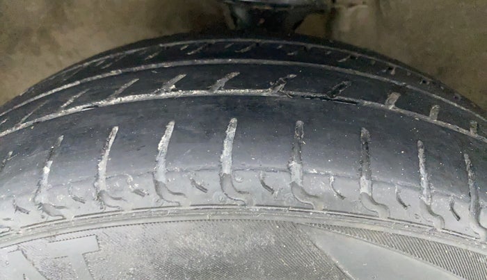 2012 Maruti Alto K10 LXI P, Petrol, Manual, 87,140 km, Left Front Tyre Tread