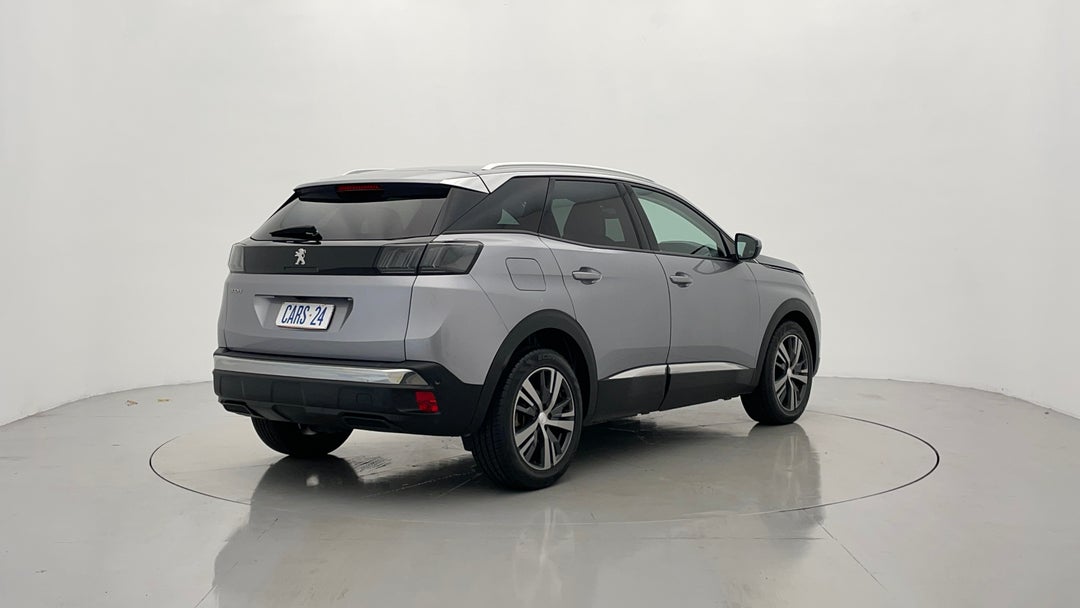 Right Back Diagonal (45- Degree) View