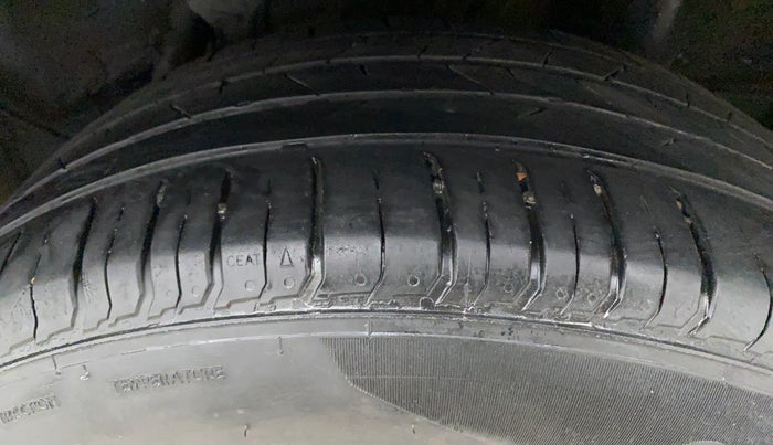 2019 Hyundai VENUE SX 1.0 (O) TURBO, Petrol, Manual, 26,422 km, Left Rear Tyre Tread