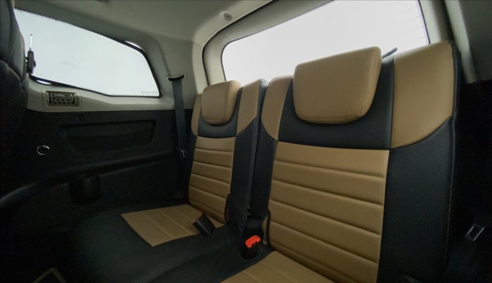 2018 Mahindra XUV500 W9, Diesel, Manual, 45,996 km, Third Seat Row ( optional )