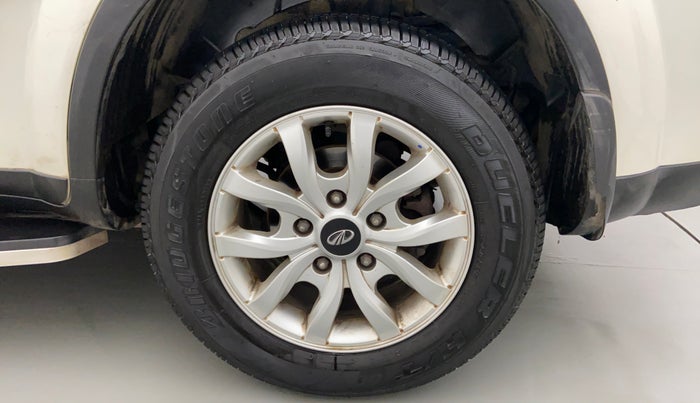 2018 Mahindra XUV500 W9, Diesel, Manual, 45,996 km, Left Rear Wheel